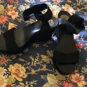 Vince Camuto Wedges